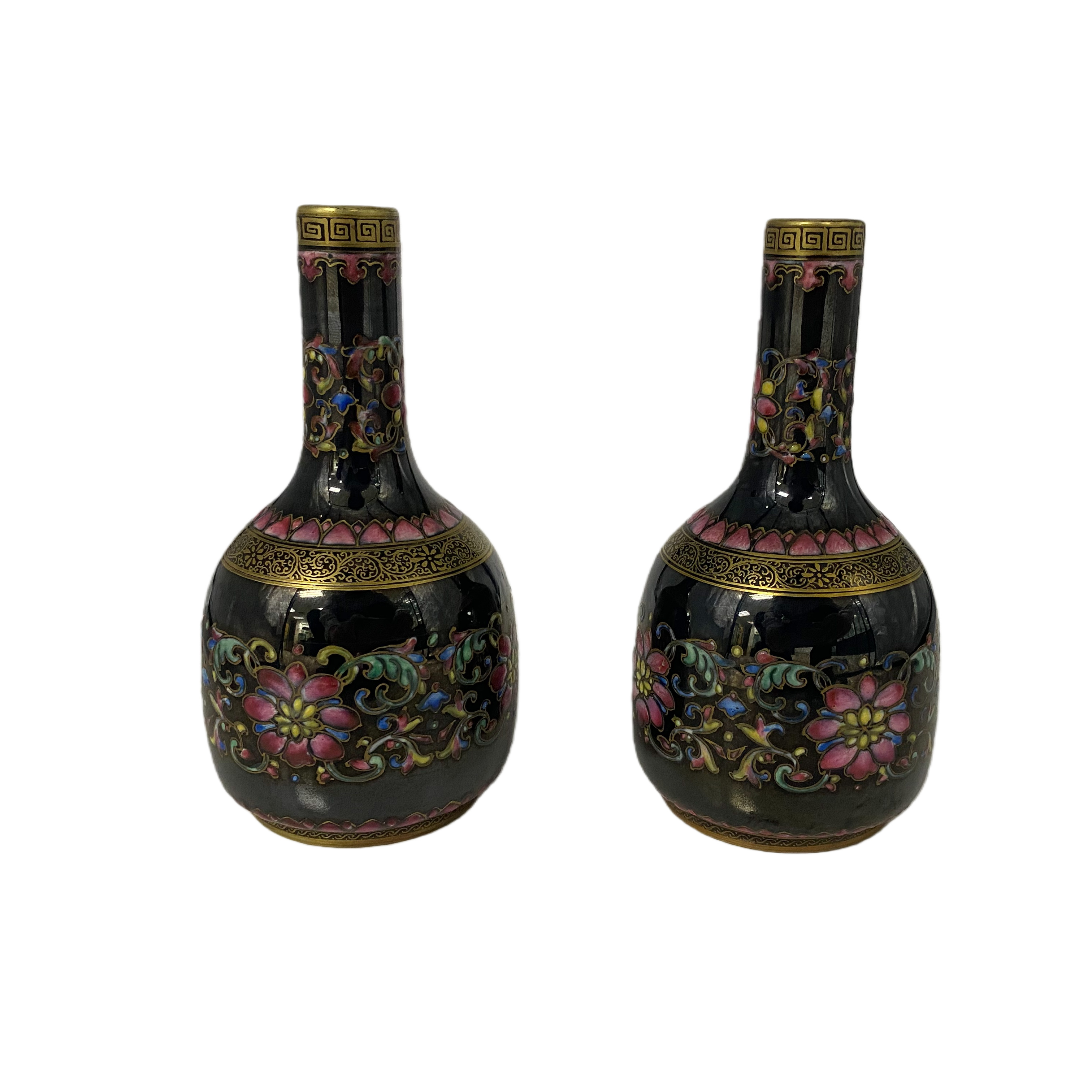 清雍正    黑釉粉彩描金宝相花卉纹瓶