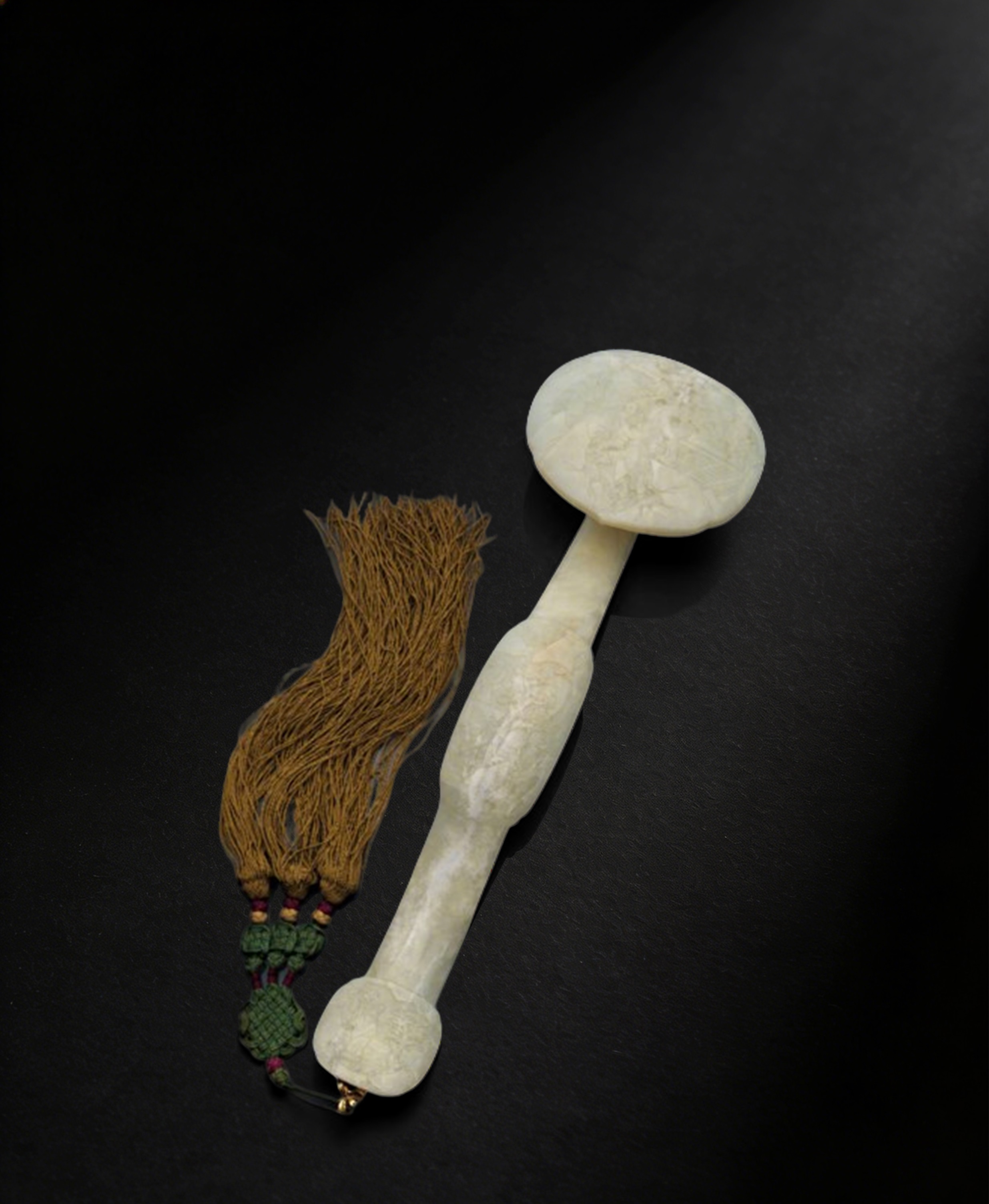 青白玉雕如意擺件（原配流蘇）